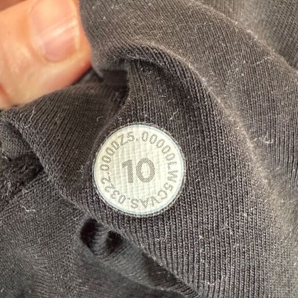 Lululemon women’s Scuba Jogger Black size 10 - Picture 7 of 7